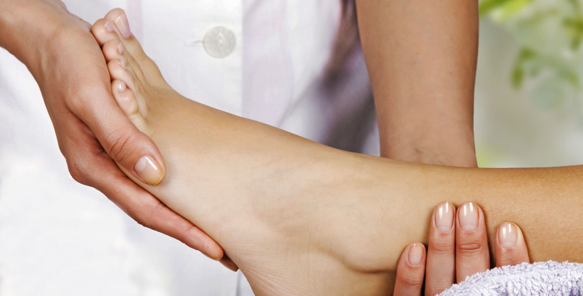 Achilles Tendinitis Problem-Laser Therapy Treatment by Johari Digital Healthcare